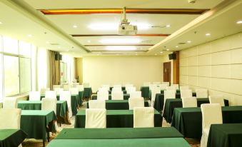 Ruiyang Hot Spring Resort Hotel