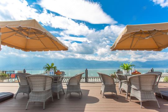 大理湾岸海景酒店