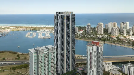 Meriton Suites Southport