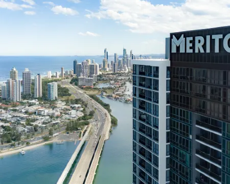 Meriton Suites Southport Featured Photos