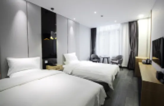 Foster Hotel (Shanghai Baoshan Road Subway Station)