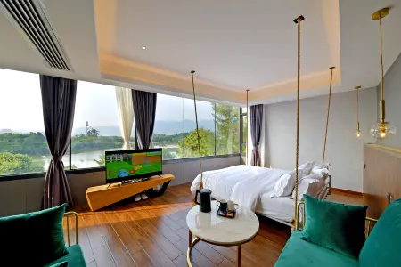 Zhaoqing Ruhe Lakeview Homestay (Qixingyan Paifang Branch)
