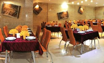 Marmar Hotel Mashhad - Housity