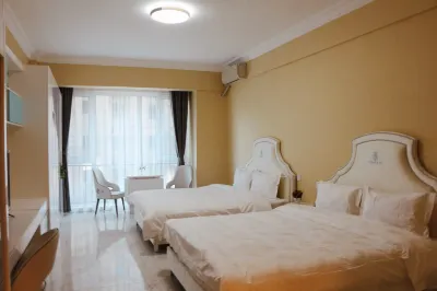 Zhangjiakou Huayuanli Apartment