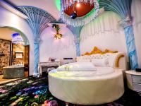 成都梦幻城堡主题酒店 - 一室圆床房