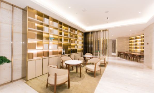 2. JI 호텔（칭다..