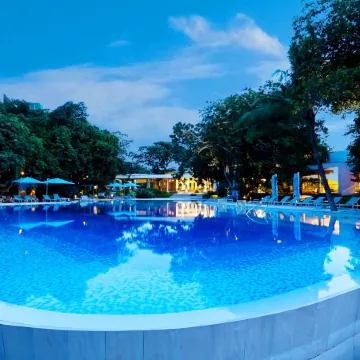 Tambuli Seaside Resort and Spa