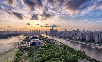 The LinYin Hotel of Wuhan International Expo Center