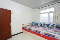 Xuegu Laoxiang Family Hostel