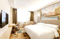 Vienna Hotel (Nanchong Gaoping Airport Gaoping Airport Health Vocational College Store) - 3-Star