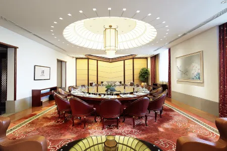 Seven-cultivation Hotel Отели рядом с достопримечательностью «Langfang Polytechnic Institute (Xinyuan Road)»