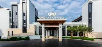 One Patio Hotel Pattaya - 4-Star