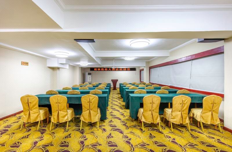 Lingui Hotel (Guilin Railway Station Elephant Trunk Mountain Park Branch) photo 4