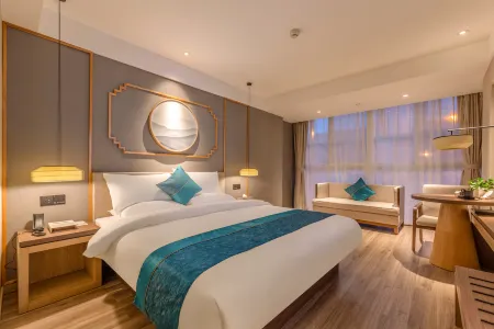 Fairyland Premium Hotel (Kunming Tuodong Sports Center Tangzixiang Metro Station)