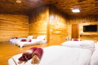 Alishan Sunrise B&B Hotels in Chiayi County