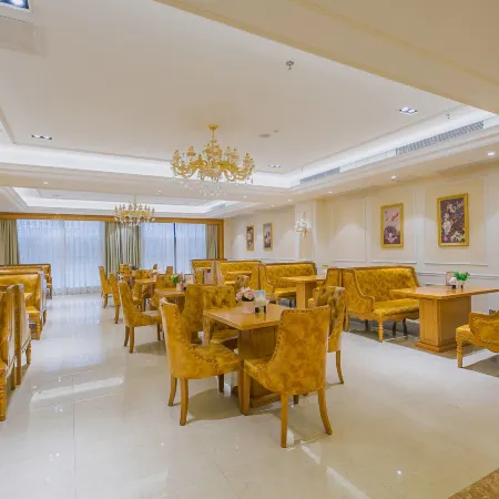 Vienna International Hotel (Yushan Sanqing Square)