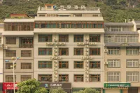 Lingyun Five Seasons Hotel Hotels near Sicheng Temple of Literature
