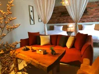Yi mu zhi Jian min su Hotels in Xinping
