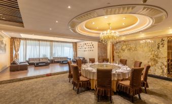 Jundu Center Hotel - Housity