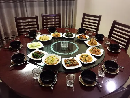 Mango Hotel Отели рядом с достопримечательностью «Даккский университет»