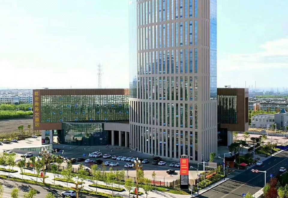 Qian'an Hotel (Karamay Dushanzi Store) - Housity