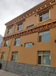 Wozha Guesthouse Hotels near Monibao Tangka Zhanlan Center