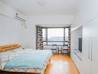 南京深海风景公寓 - 温馨大床房
