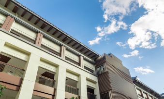 Qing Hua Hai Guan Fang Garden Hotel