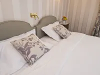 Hotel Saint-Pétersbourg Opéra & Spa Hotels near Auber Station