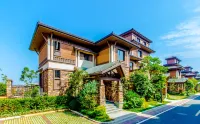 Qushu Midea Luhu Qileyuan Villa Hotels near Alice in Wonderland Flower Sea