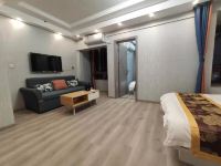 重庆扬子公寓(解放东路分店) - 舒适四室二厅套房
