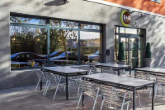 巴塞隆拿魯維住宿加早餐酒店