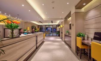 Home Inn Plus (Ningbo Old Bund Tianyi Square)