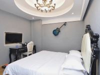 杭州柚子创意酒店 - 欧式浴缸大床房