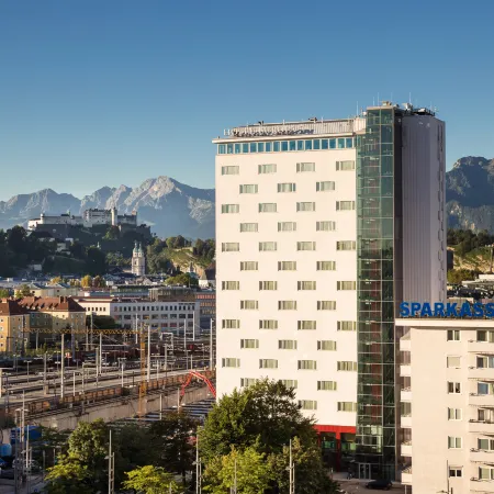 Austria Trend Hotel Europa Salzburg Отели рядом с достопримечательностью «Гетрайдегассе»
