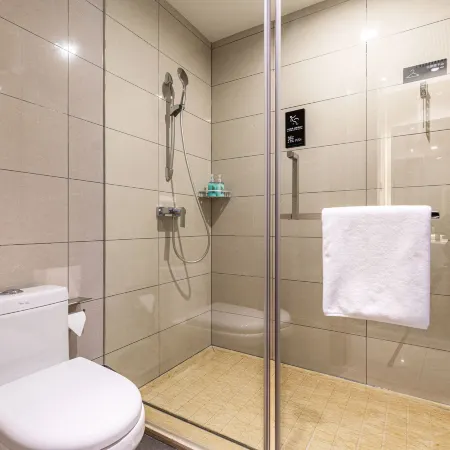 City Comfort Inn Hotel (quanzhoupuxiwandafengzeguangchang)