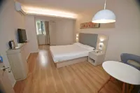 Hanting Hotel (Chongqing Youyang Taohuayuan)