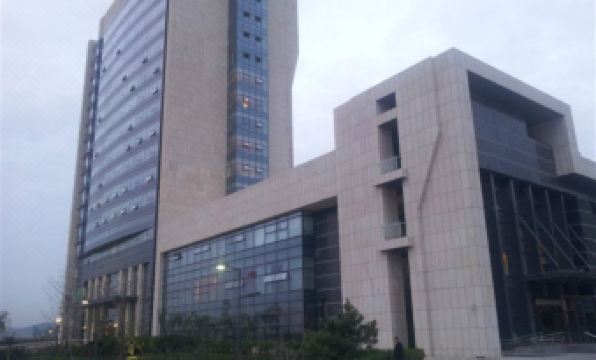 4. 번시 쥔안 호텔..