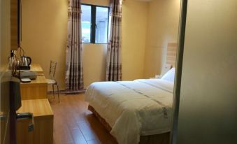 Xinyuan Hotel (Guangzhou Shahe Clothing City)
