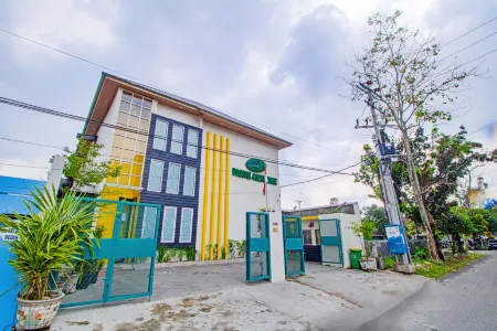 Vosstel Guest House Отели в г. Sei Sikambing D