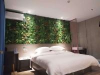 合山碧水湾大酒店 - 标准大床房