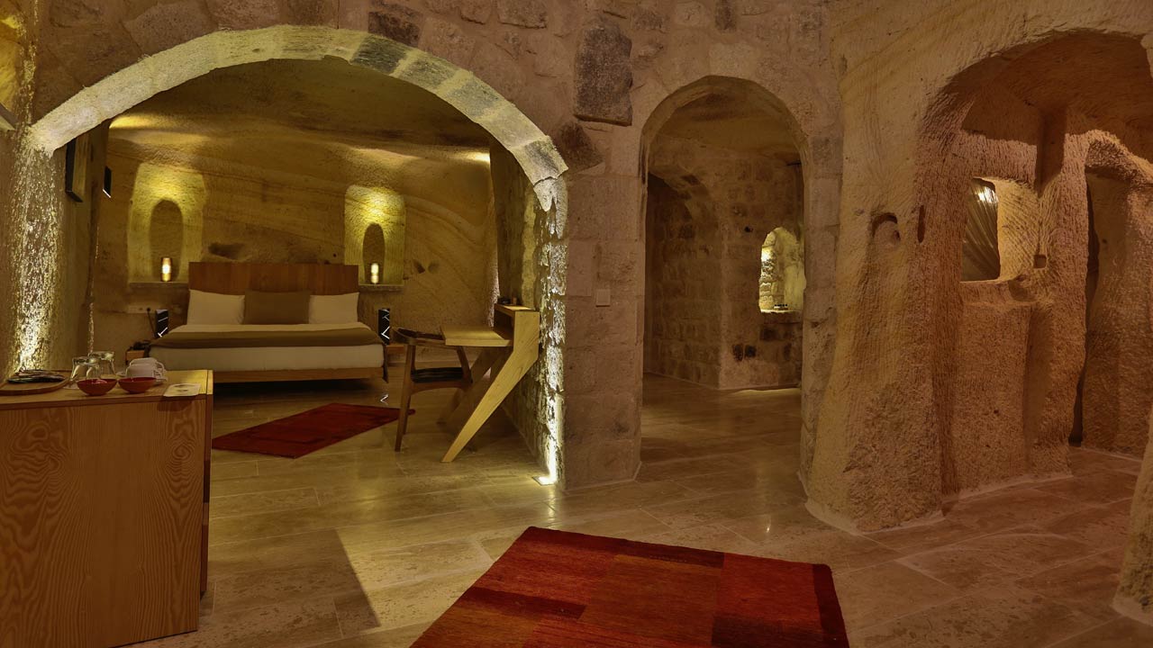 Acropolis Cave Suites