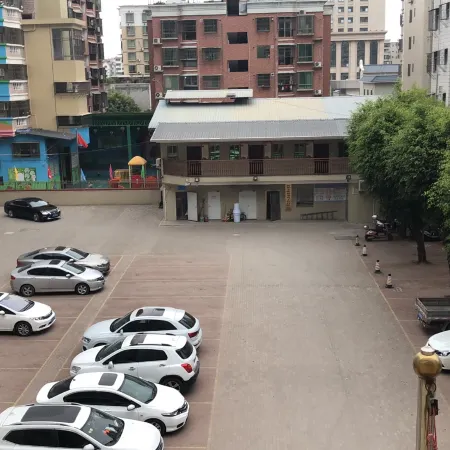 Yaris Hotel