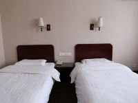 威海松海大酒店 - 标准双床房