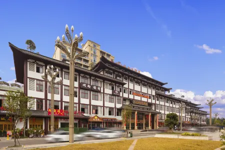 Yuhe Hotel Отели рядом с достопримечательностью «Dongfeng Weir-Qianfo Rock»