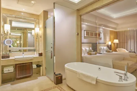 Venice Hotel