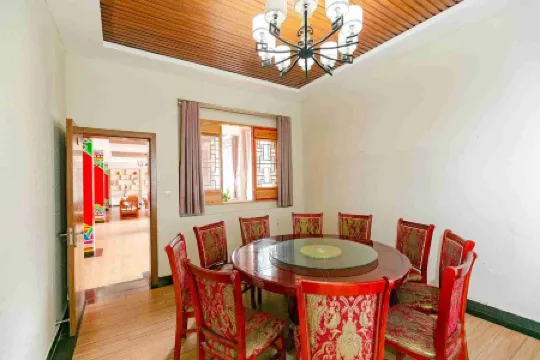 Danbaza West Decon Inn