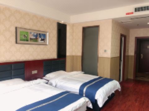 临泉体育宾馆 - 豪华双人房