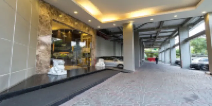 Golden Sky Condotel Hotels near Taman Waduk Pluit