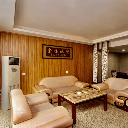Changyang New Era Business Hotel